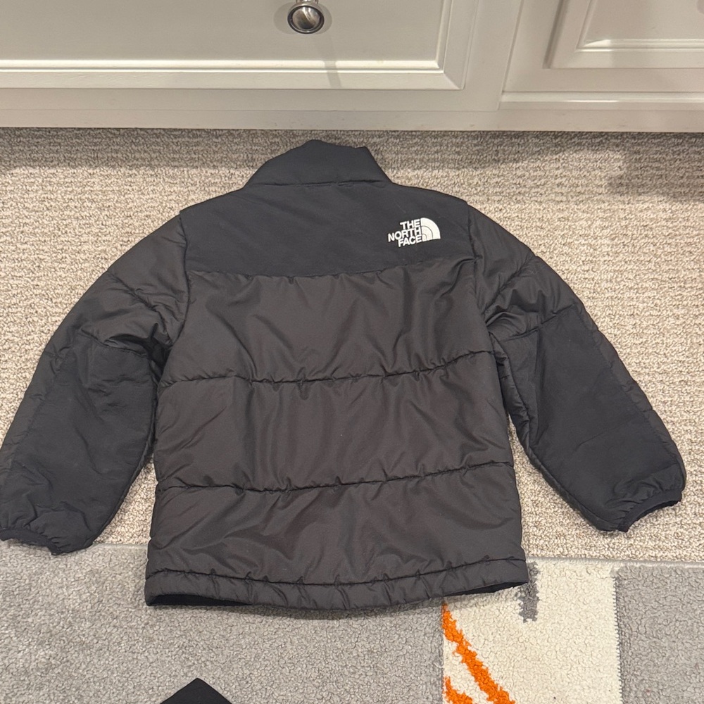 The North Face Kids Black Puffer Jacket 3T - Picture 3 of 5